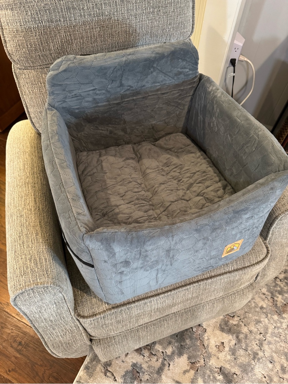 Plush Gray Dog Car Booster Seat - Secure Pet Travel - Picture 2 of 6